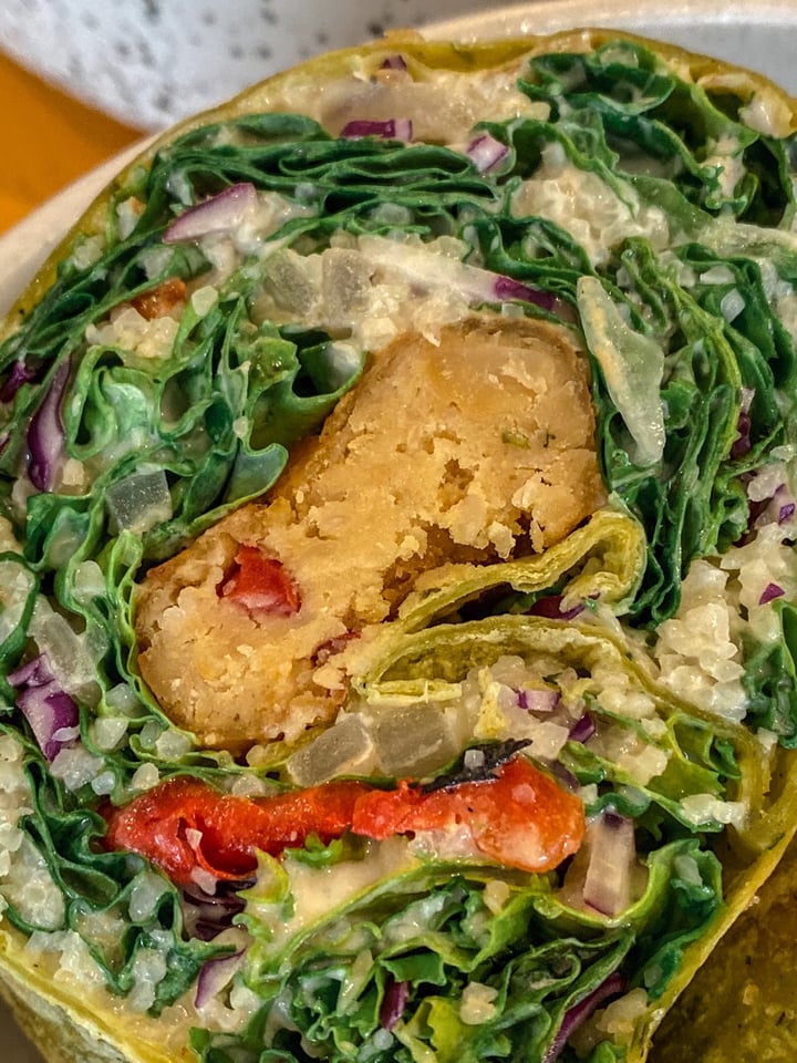 photo of The Roots Salad Bar Mediterranean Bowl (wrap) shared by @annabella on  22 Nov 2019 - review