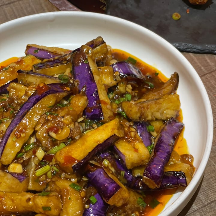 photo of 成都Chengdu Stir Fried Eggplant shared by @jenniferj1s on  08 Dec 2021 - review