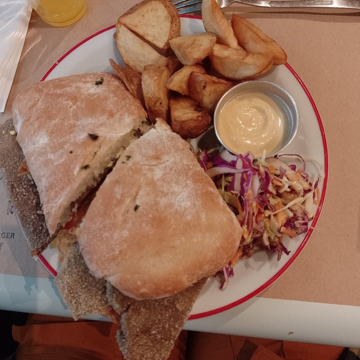 photo of Gordo Vegano sandwich de milanesa especial shared by @belenvegan on  03 Nov 2022 - review