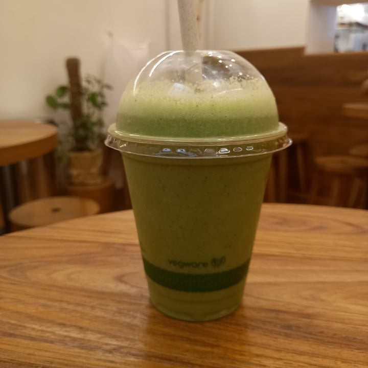 photo of #RAW VEGAN FIRENZE Smoothie Green Dream shared by @babalma on  08 Jun 2022 - review