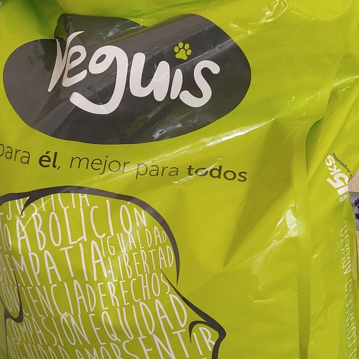 review photo of Veguis Balanceado Completo Canino Adulto 15kgs shared by @ericavegana on 10 Apr 2021 - review
