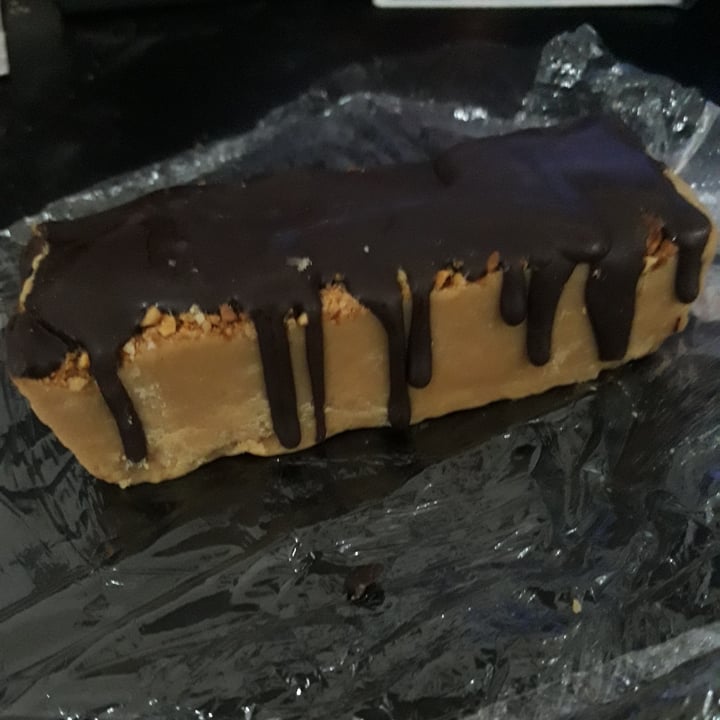 photo of Siembra plant based Snickers Veganos Caseros shared by @hskfn on  26 Apr 2021 - review