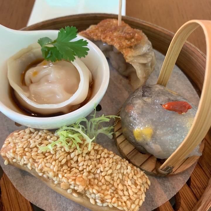 photo of EMPRESS Plant-Based Dim Sum Platter shared by @happyveg on  11 May 2021 - review