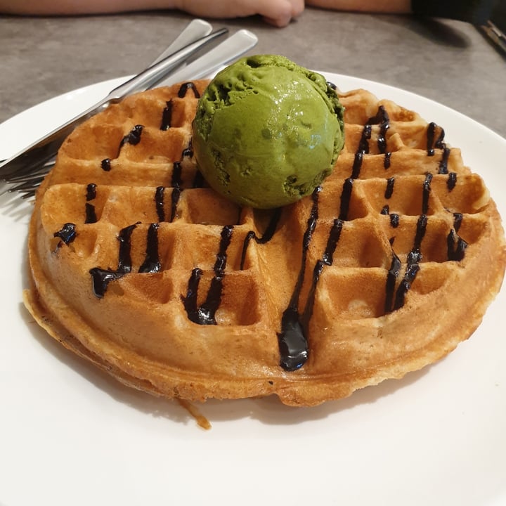 photo of Mong Cha Cha Cafe 梦茶茶 Ice Cream Waffle shared by @hermainesay on  10 Apr 2022 - review