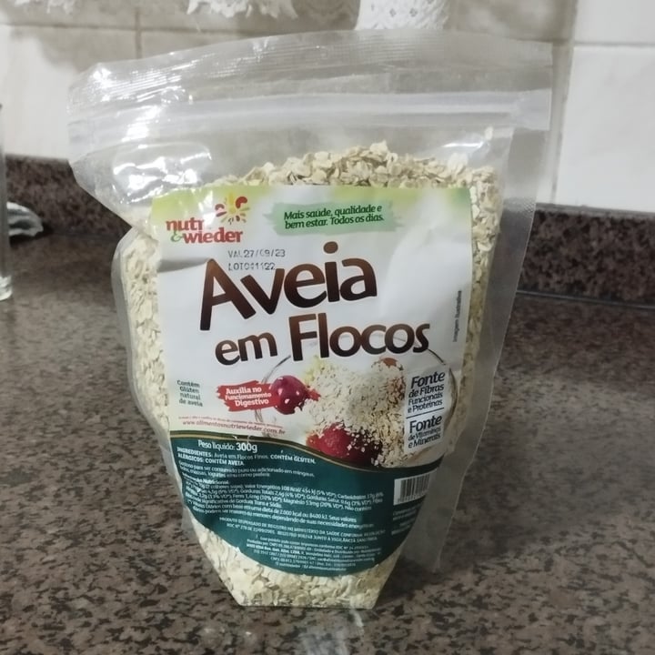 photo of nutri & wieder aveia em flocos shared by @peacelizard on  16 Nov 2022 - review