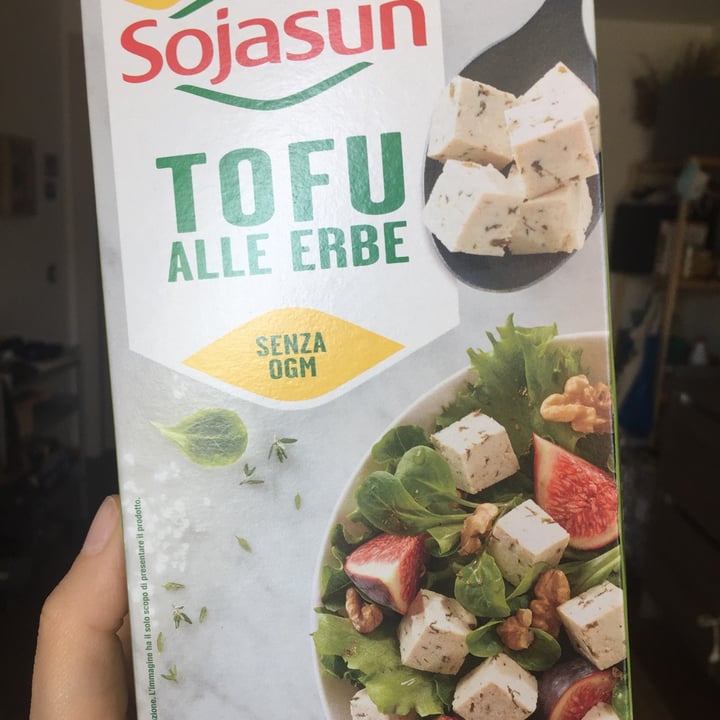 photo of Sojasun Tofu alla erbe shared by @bozhenagoutnik on  13 Apr 2021 - review