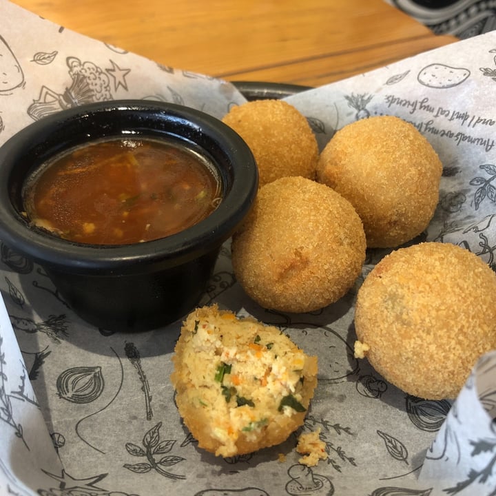 review photo of Meet The Veganz Tofu Popz shared by @paolaskaff on 15 Jul 2021 - review