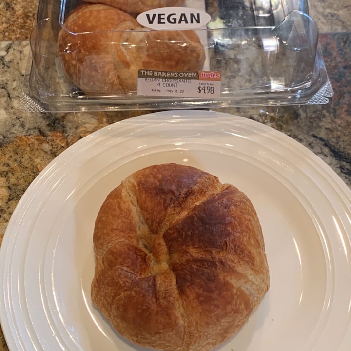 photo of ingles croissants shared by @marcikoni0220 on  19 May 2022 - review