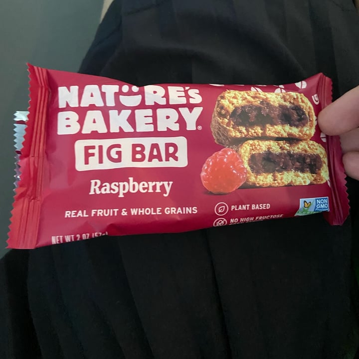photo of Nature's Bakery Fig bar strawberry shared by @anna-vegan2021 on  16 Apr 2022 - review
