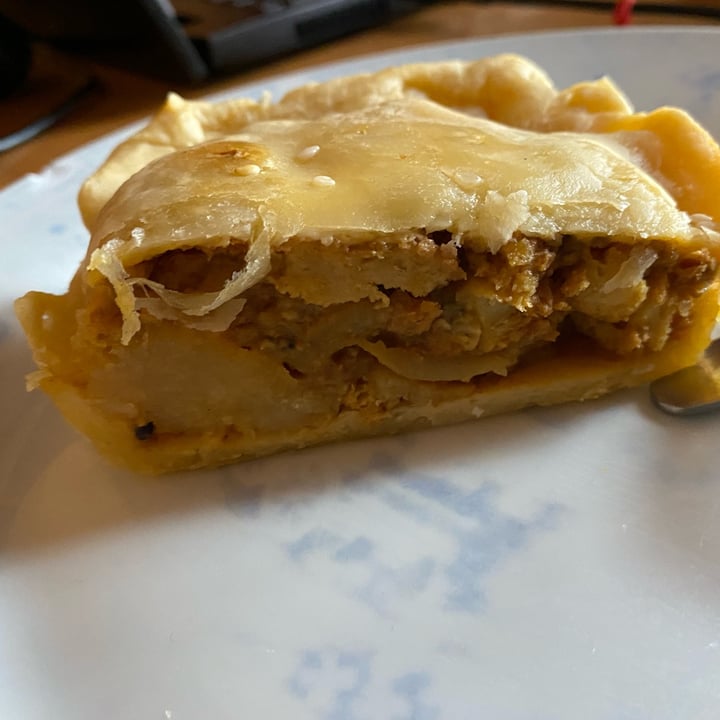 photo of The Vegan Chef Chickn curry pie shared by @kimehra on  19 Dec 2022 - review