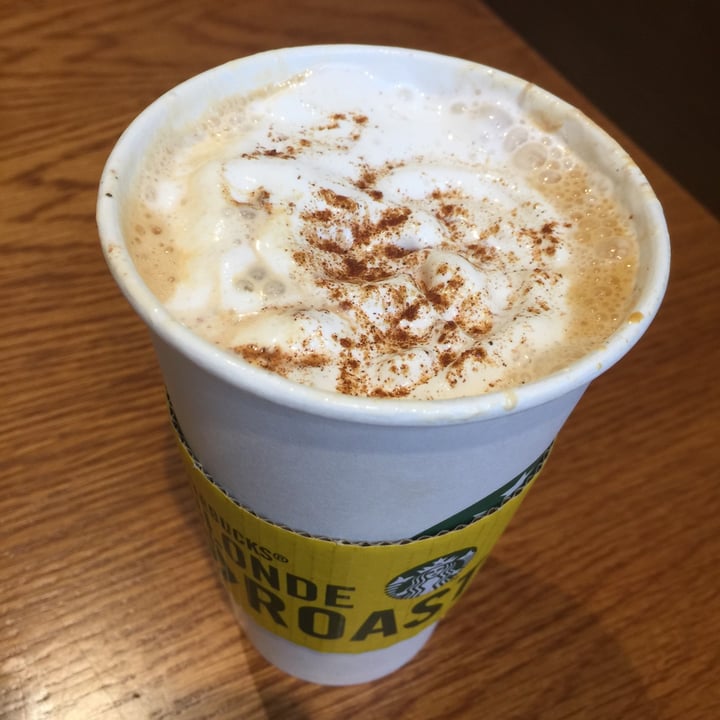 photo of Starbucks Coffee Pumpkin Spice Latte shared by @ameriamber on  02 Oct 2020 - review