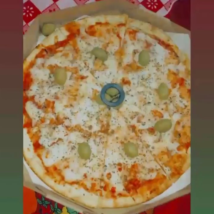 review photo of Empanadas de 10 Pizza Napolitana shared by @florcalcagno on 18 Aug 2020 - review