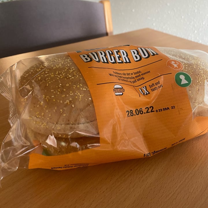 photo of Hatting fuldkorn burger bun shared by @arasnavalp on  14 Jun 2022 - review