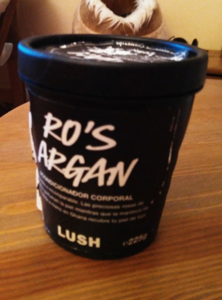 photo of LUSH Fresh Handmade Cosmetics Ro’s Argan Body Conditioner shared by @carminaasecas on  07 Mar 2020 - review