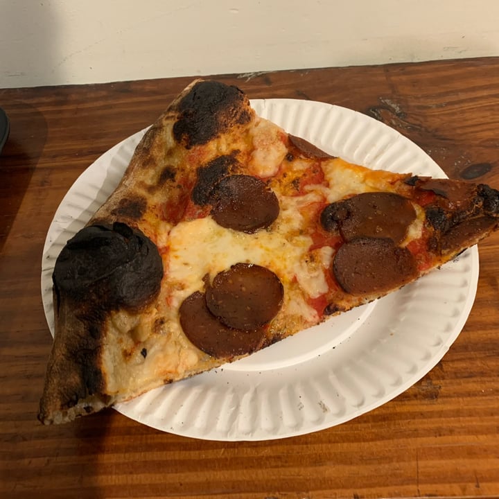 photo of 20th Street Pizza Seitan Pepperoni Pizza shared by @vaishnavrao on  10 Jan 2023 - review