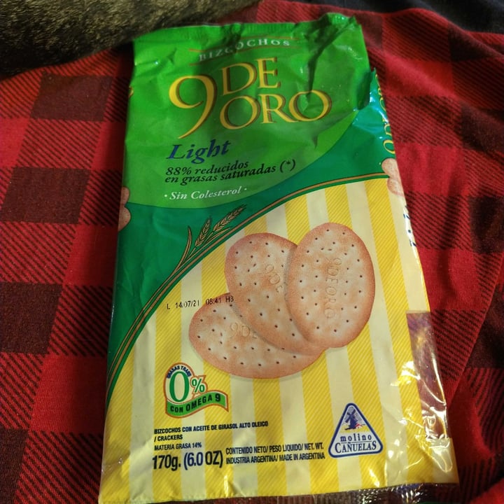 photo of 9 de Oro 9 de Oro Light shared by @mateovegano on  15 Apr 2021 - review