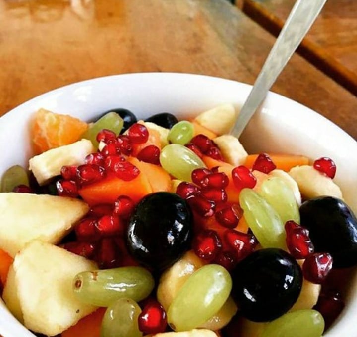 photo of Aadha-Aadha Café Fruit Chat shared by @utkarsh on  26 Feb 2020 - review