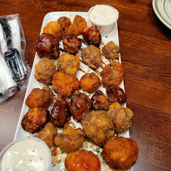photo of The Parlor BBQ Cauliflower Wings shared by @smoreydvm on  27 Dec 2020 - review