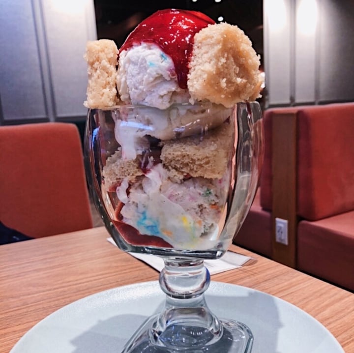 review photo of Demetres Shops At Don Mills Birthday Cake Sorbetto shared by @nilakshi on 26 Feb 2020 - review