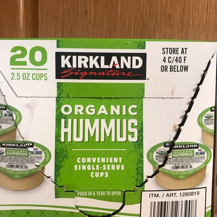 photo of Kirkland Signature Organic Hummus shared by @dulcilne on  06 May 2022 - review