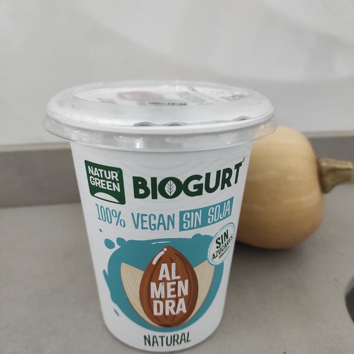 photo of NATUR GREEN Biogurt almendra shared by @saruchi on  13 Dec 2021 - review