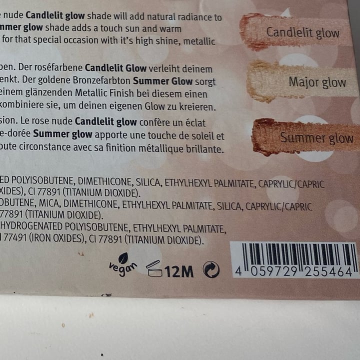 review photo of Essence Cosmetics Highlighter palette Glow to go shared by @izaskunsantos on 31 Oct 2022 - review