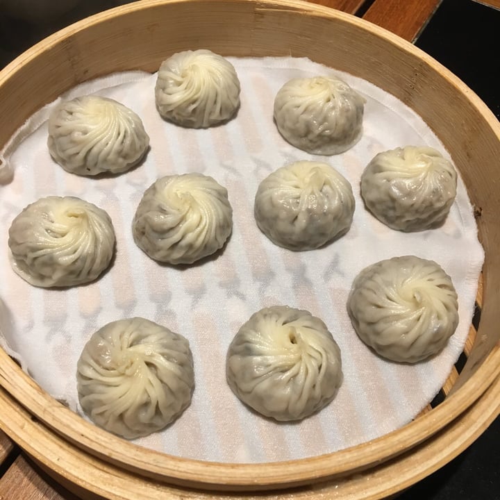 photo of Din Tai Fung Steamed Assorted Mushroom Dumplings Infused with Truffle Oil shared by @herbimetal on  24 Apr 2019 - review