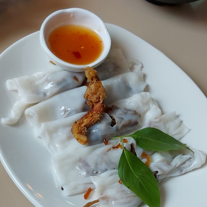 photo of Saigon Lotus Steamed rice roll with wild mushrooms shared by @svraphael88 on  19 Sep 2021 - review