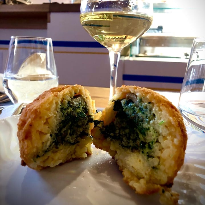 photo of Fonderia Gastro Bistrot Arancina vegan shared by @wandavetveg on  24 Feb 2022 - review