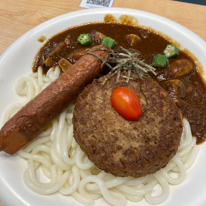 photo of Green Common Park Central, Tseung Kwan O Curry Udon With Burger And Sausage shared by @amrarafa on  22 Apr 2021 - review