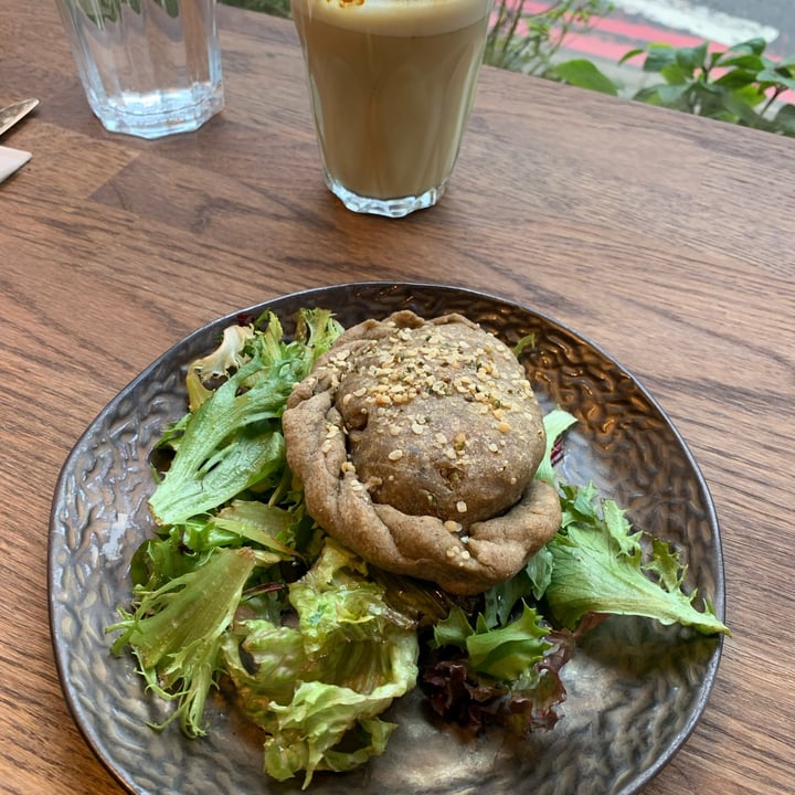 photo of Vitality and Kynd Vegan Haggis Pastie shared by @livsissons95 on  29 Dec 2021 - review
