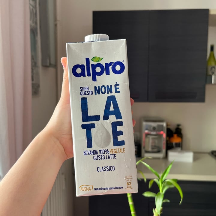 photo of Alpro This is Not Milk Classic Questo Non è Late Classico shared by @chiarapat on  07 Jul 2022 - review