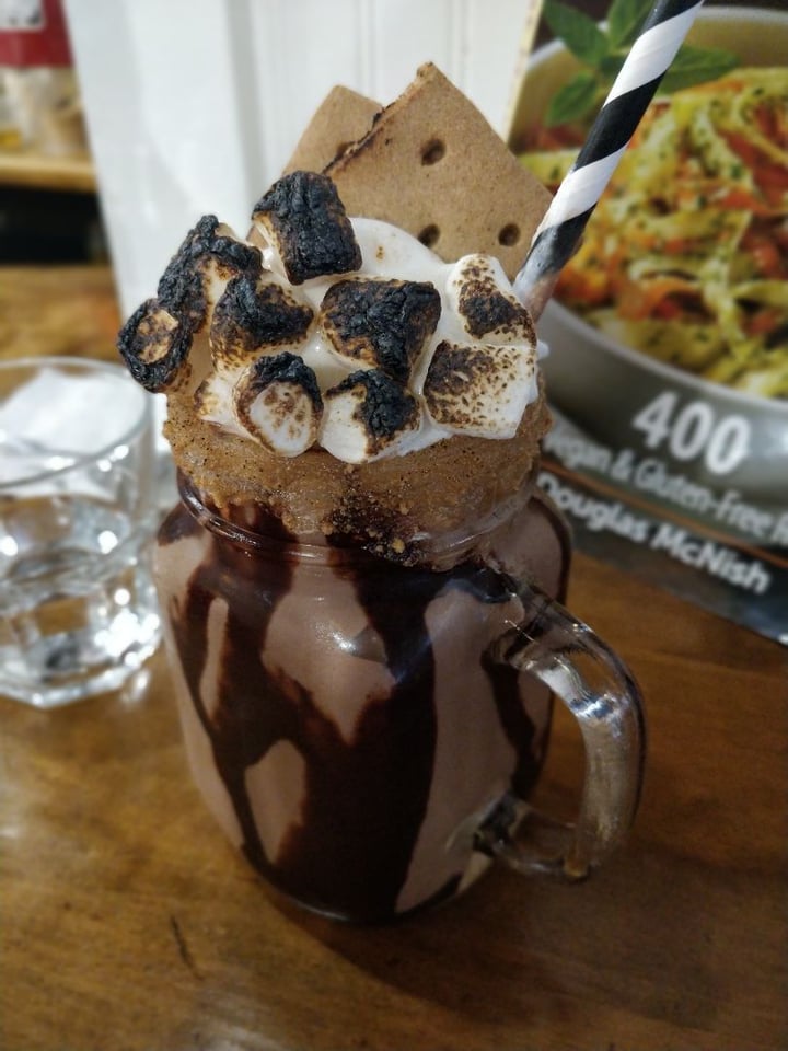 review photo of Mythology Diner Milkshake shared by @nondairycheese on 09 Apr 2019 - review