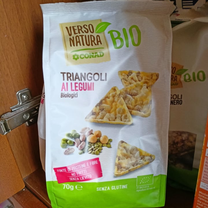 review photo of Conad Bio Triangoli ai legumi shared by @earthalice on 07 Apr 2022 - review