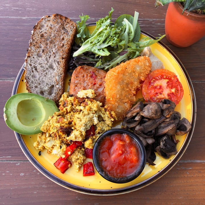 photo of Privé Tiong Bahru Plant Power Breakfast shared by @katherinegloria on  04 Apr 2021 - review