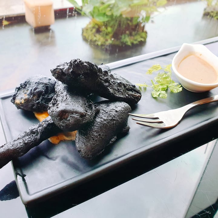 photo of Joie Charcoal Coated Tempura Platter shared by @veggiexplorer on  24 Oct 2020 - review