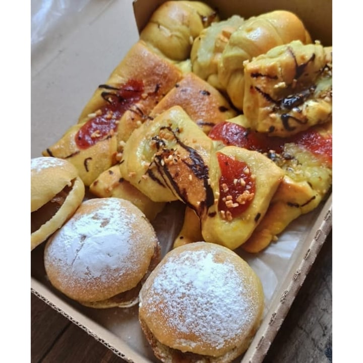 review photo of NOE vegan food Facturas shared by @yanilpedrosa on 30 Nov 2020 - review