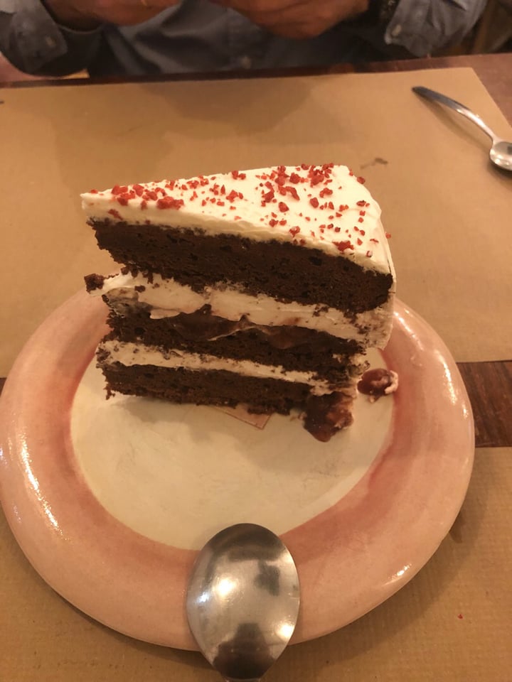 review photo of La Tía Carlota Black Forest Cake shared by @jeromeucla on 20 Feb 2019 - review