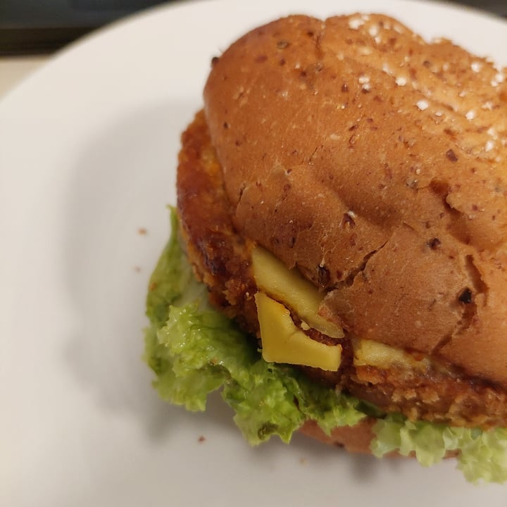 photo of Hans Im Glück German Burgergrill | Singapore VIVO CITY Taler Vegan Burger shared by @jgomez on  27 Nov 2022 - review
