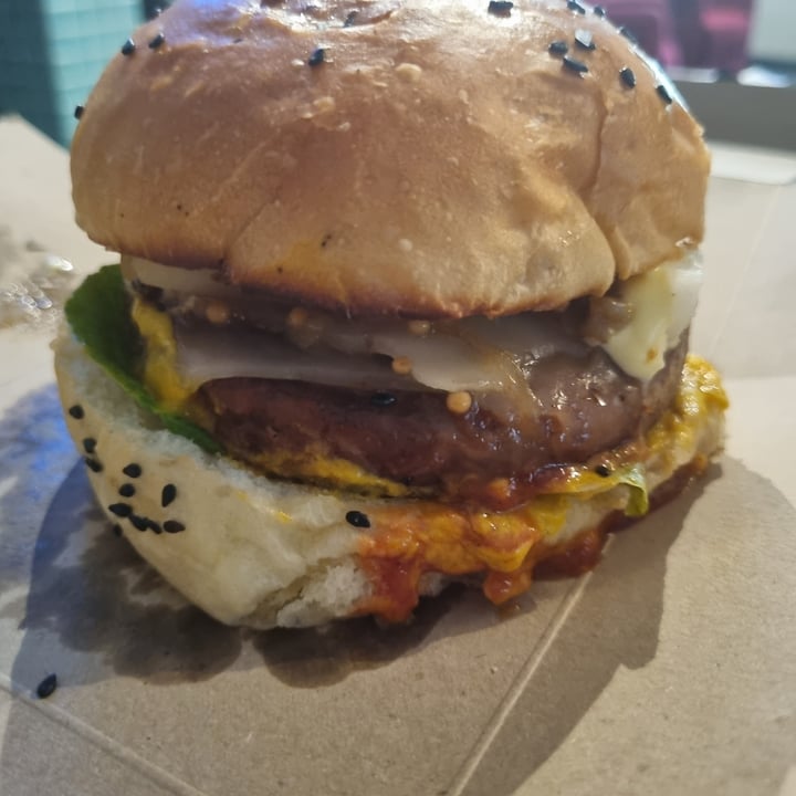 photo of Hudsons, The Burger Joint (Muizenberg) The Scheckters Raw shared by @carmz on  19 Dec 2022 - review