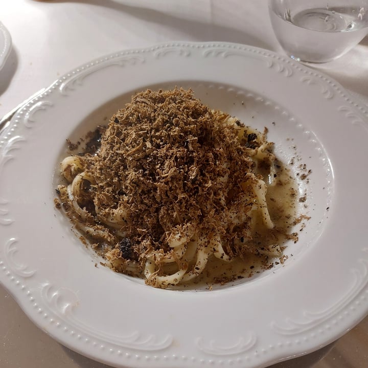 photo of Caffè Tommaseo Pasta Con Tartufo shared by @elettarga on  08 Sep 2022 - review