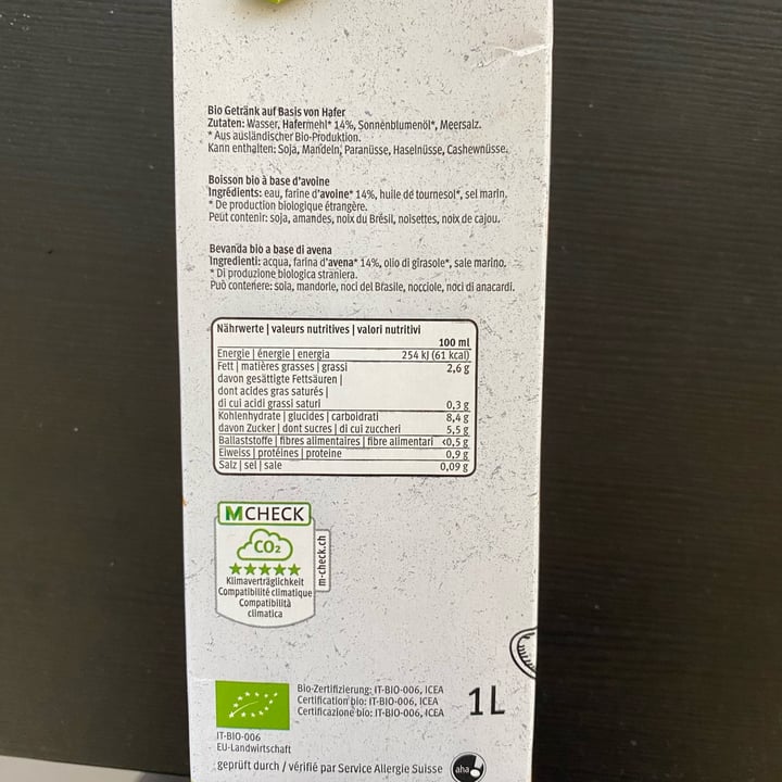 photo of Migros V-Love Avena Drink barista shared by @mariantoniietta on  20 Apr 2022 - review