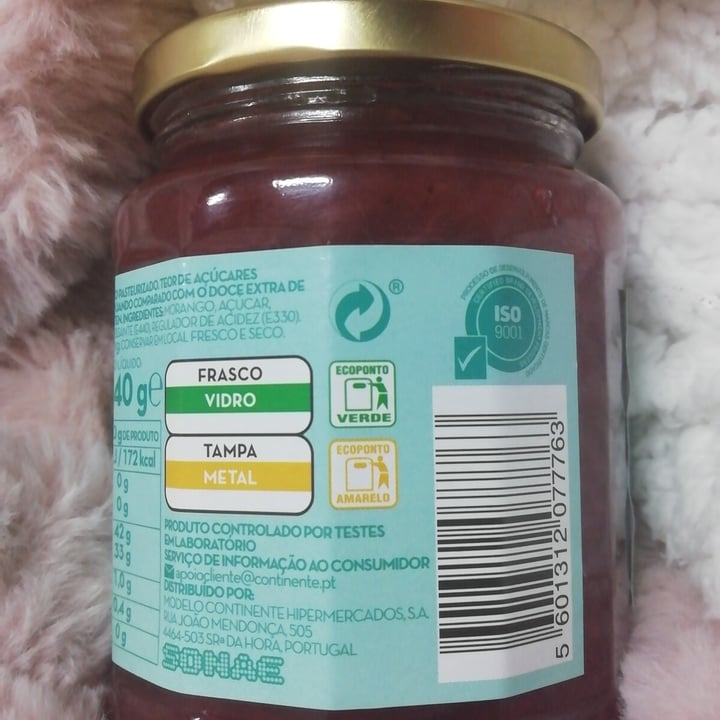 photo of Continente Strawberry Jam shared by @anathedoglady on  05 Feb 2021 - review