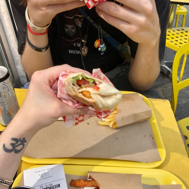 photo of Furahaa to GO - 100% Plant-Based ( VEGAN ) Chick’n Burrito shared by @sofieblik on  20 Aug 2021 - review