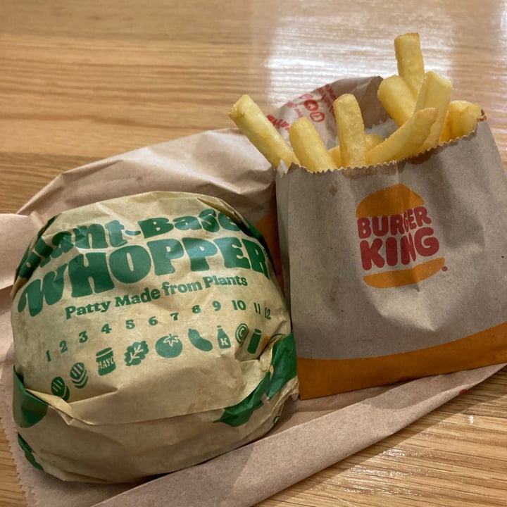 review photo of Burger King South Africa Plant Based Whopper shared by @ctfloof on 10 Aug 2022 - review