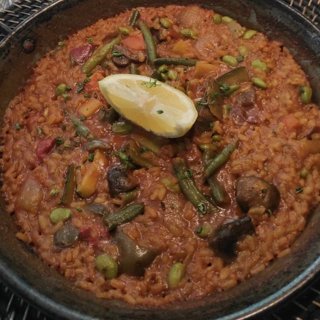 「Paella de verduras」の料理の写真
