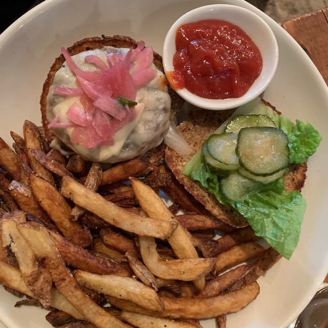 菜肴“Plant Burger”的照片
