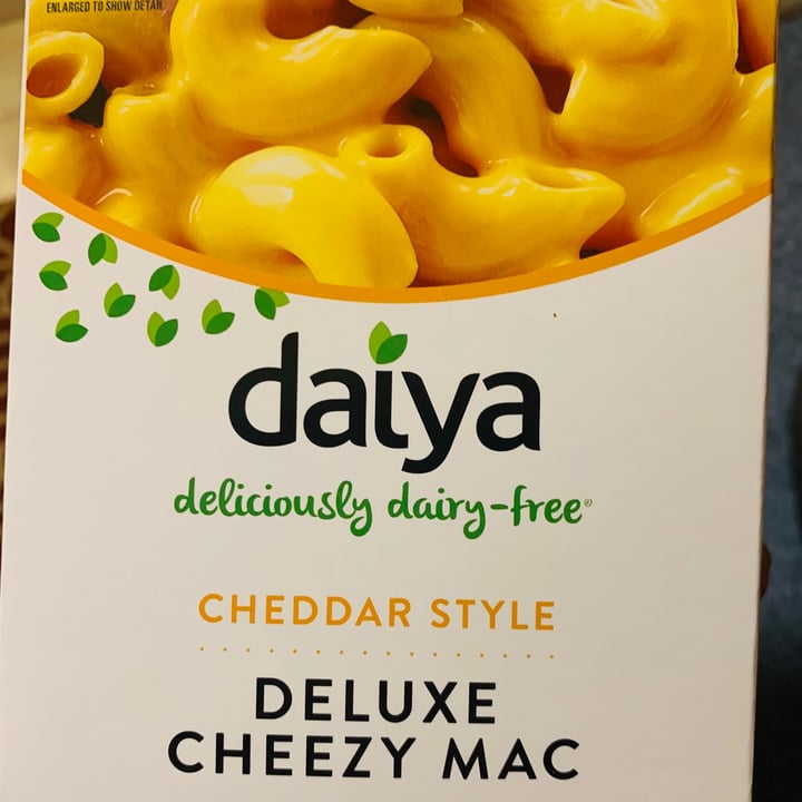 photo of Daiya Cheddar Style Deluxe Cheezy Mac shared by @theeffinvegan on  03 Jan 2021 - review