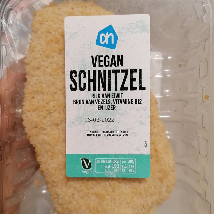 review photo of Albert Heijn AH Vegan Schnitzel shared by @lagiulia on 11 Mar 2022 - review