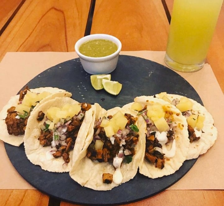 photo of Nümen Tacos De Pastor shared by @veganeandoporelmundo on  25 Mar 2020 - review